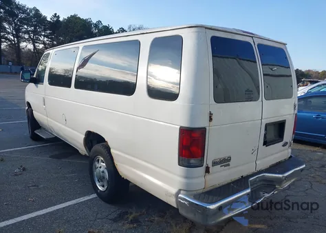 2008 Ford E-350 Super Duty z USA, uszkodzony, nr VIN 1FBSS31L08DB35985